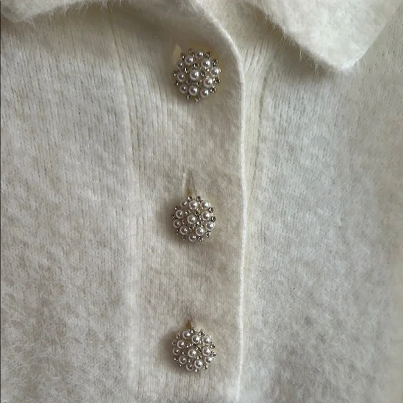 White Fuzzy Sweater - Picture 4 of 4